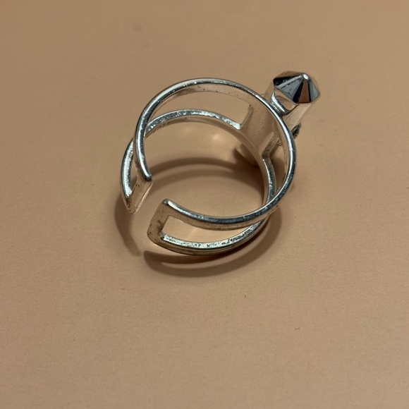 🛍️ 3 for $15 🛍️ Stella & Dot Silver Tone ‘Rebel’ Crystal Rhinestone Ring - Picture 4 of 10
